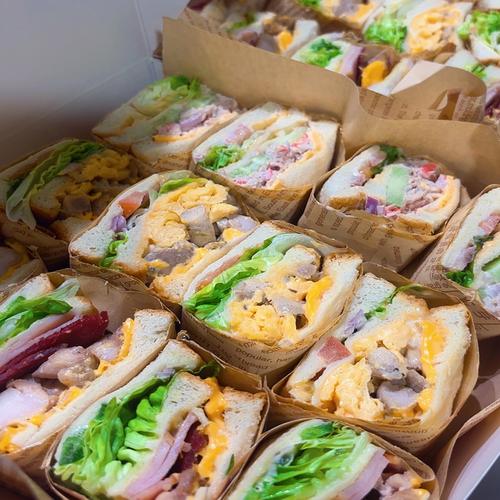 B•WITCHED by Fizelmi